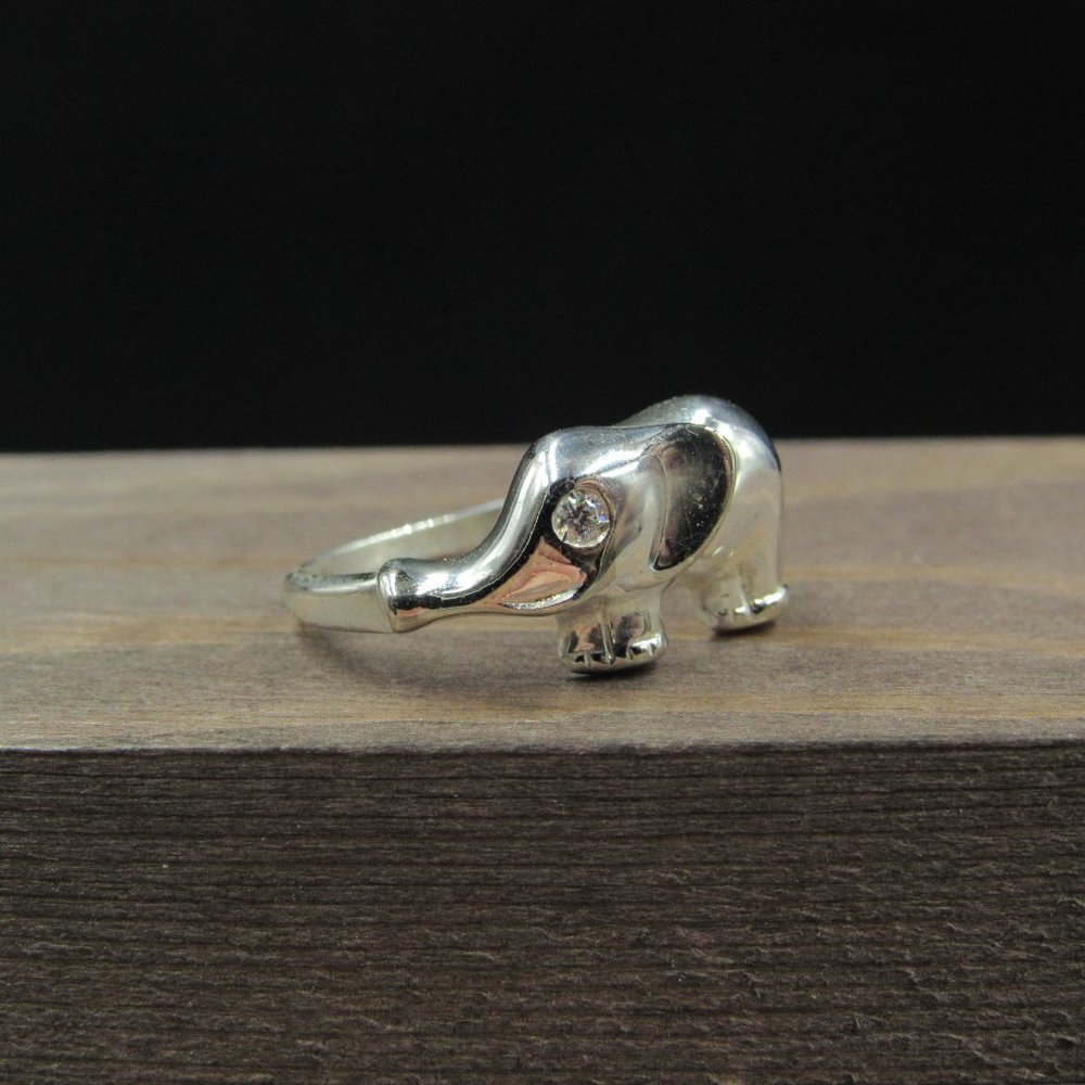 Size 8.75 Sterling Elephant Cubic Zirconia Ring - Picture 3 of 8